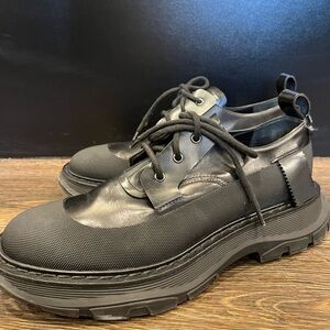 Alexander McQueen Tread Slick Low Trainers